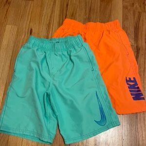 Nike boys size medium swim suit
